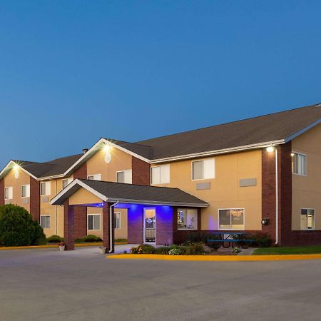 Baymont By Wyndham Fort Dodge Zewnętrze zdjęcie